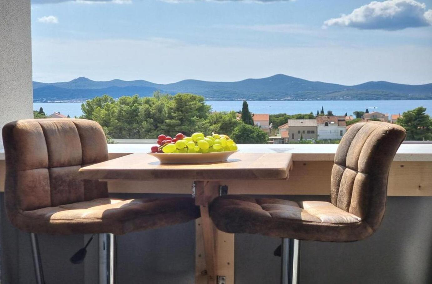 Isa - Modern View * Zadar